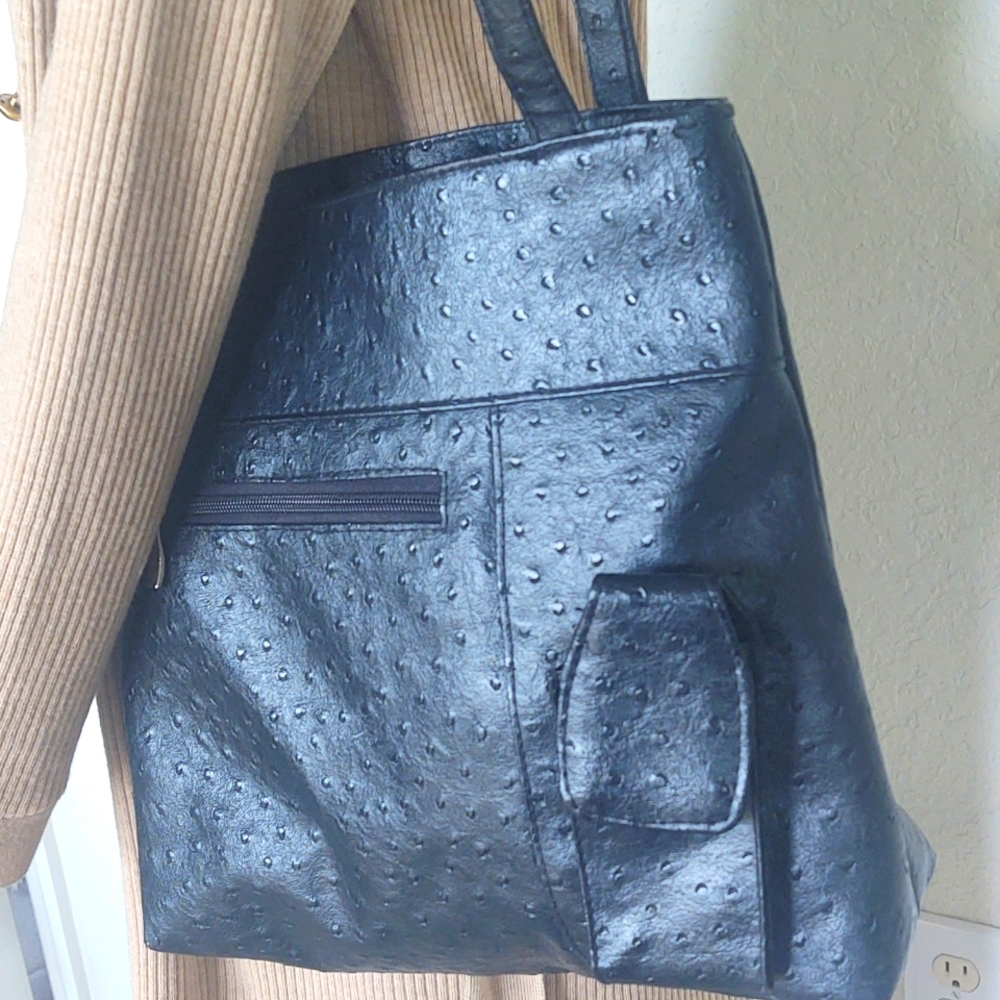 Faux Leather Ostrich Print Handbag - Picture 2 of 7